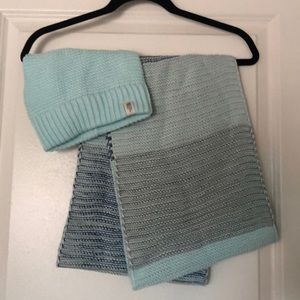 North Face scarf and hat set
